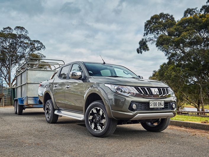 Mitsubishi Triton 2017 có động cơ ấn tượng