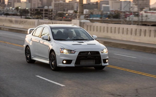 Tìm hiểu chiếc Mitsubishi Lancer Evolution thời thượng Tìm Hiểu Chiếc Mitsubishi Lancer Evolution Thời Thượng